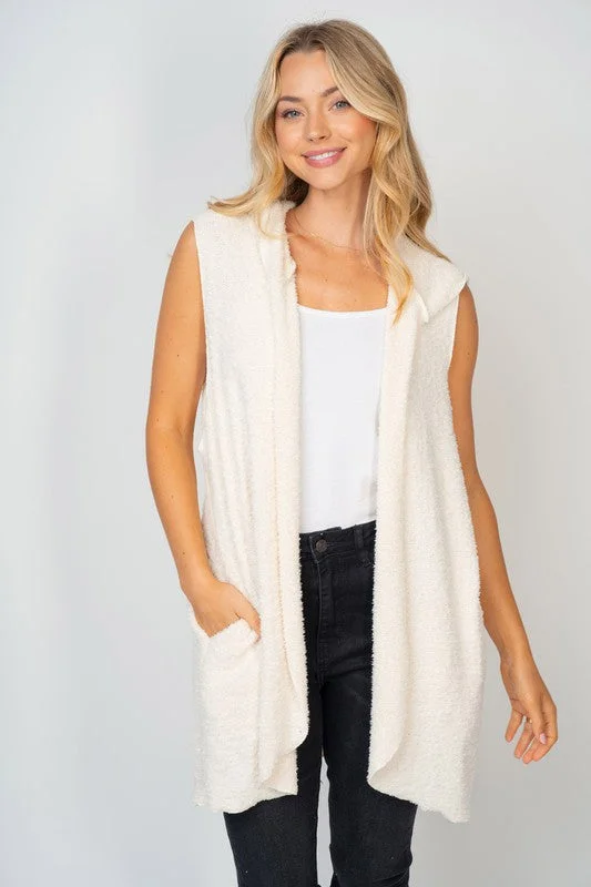 Knit cardiganIvory Sleeveless Cardigan