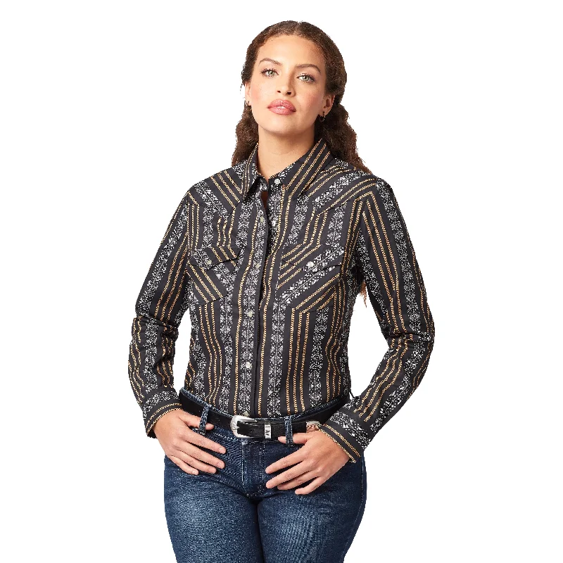 Branded ShirtsWomen's Wrangler Snap Front Shirt #112321392